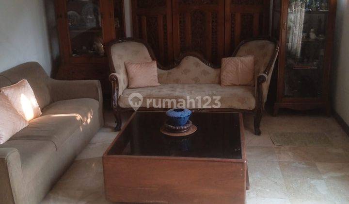 Rumah Bagus Semi Furnished SHM di Taman Rempoa Indah, Tangerang 2