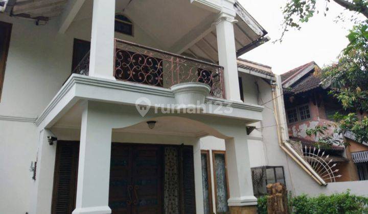 Rumah 2 Lantai Bagus SHM di Bintaro Utara, Jakarta Selatan 1