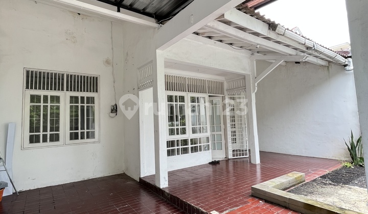 Di Sewa Rumah Jl Cucur Sektor 4 Bintaro Tangerang Selatan 1