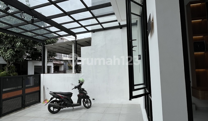 Dijual Rumah Brand New Sektor 4 Bintaro Tangerang Selatan 2