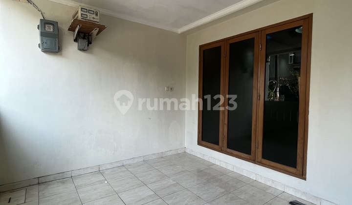 For Rent House in Sector 5 Bintaro South Tangerang 2