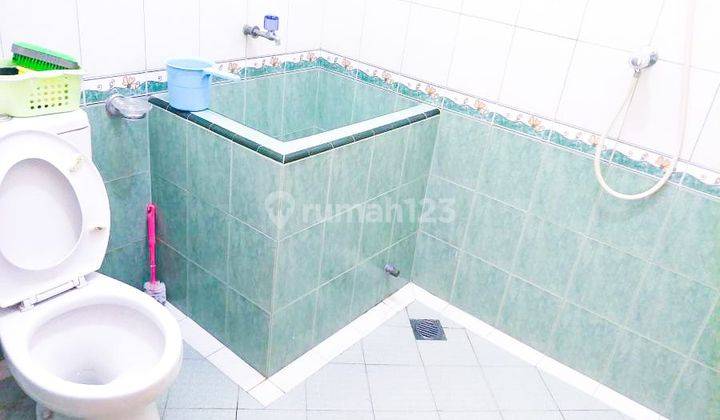 Rumah sewa taman Kedoya baru 8