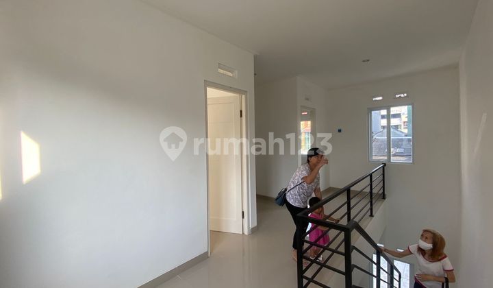 Rumah baru siap pakai di mangga besar 2