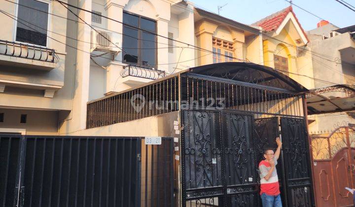 Rumah permata palem siap huni rapi 1.250M 1