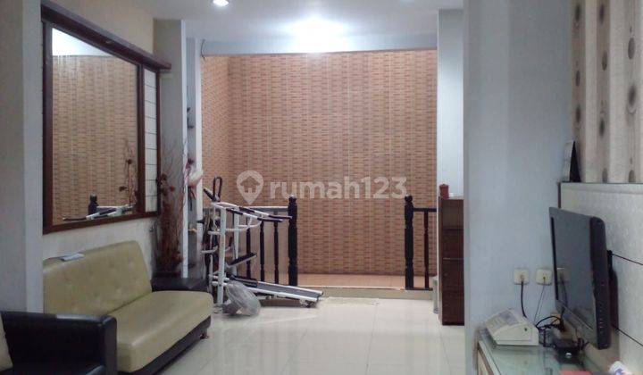 Taman surya 5 dijual rumah furnish 2