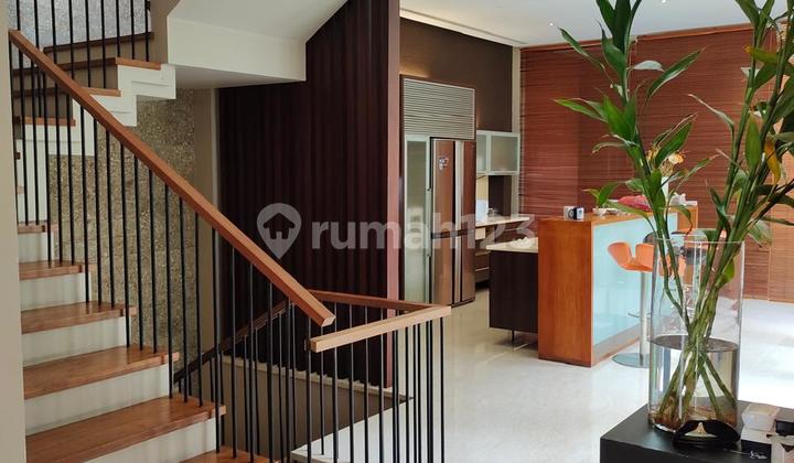 Dijual Rumah Mewah di Permata Buana 2