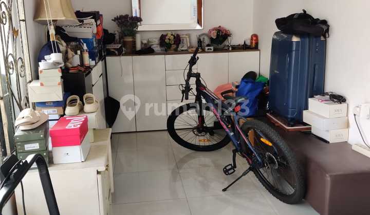 Dijual Rumah Taman Surya 3 Rapi Siap Pakai 180meter Dijual Rumah Taman Surya 3 Rapi Siap Pakai 180meter