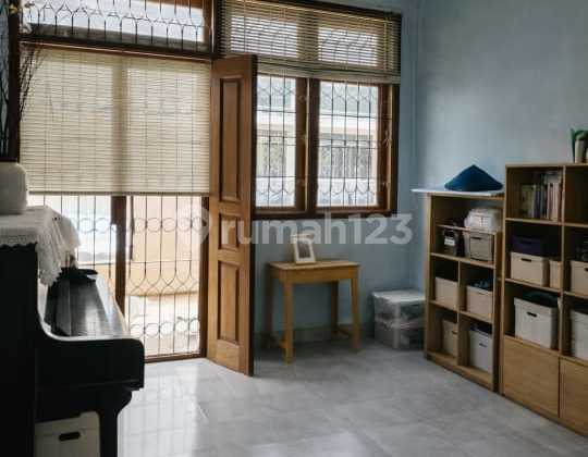 For Sale Bintaro Permai House Ready to Use Corner...Mar 2