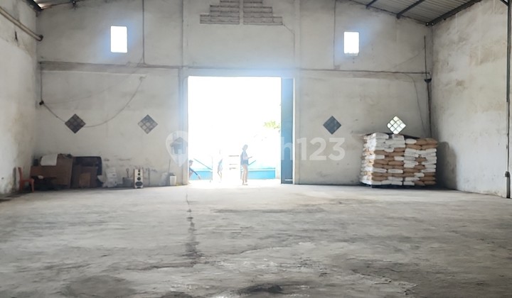 Warehouse for Rent at Daan Mogot Km18