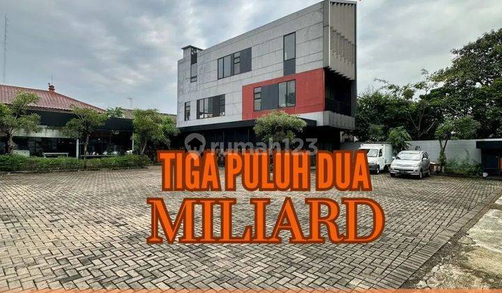 Gedung komersial  1