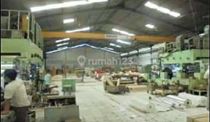Pabrik di Ngora Industri 4