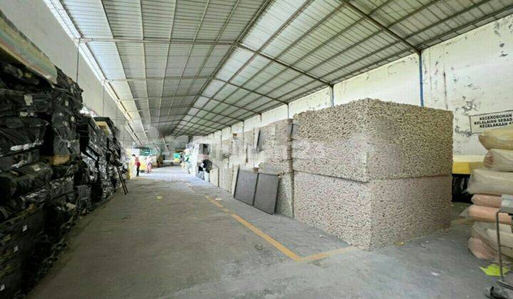 Pabrik di Mojokerto  1