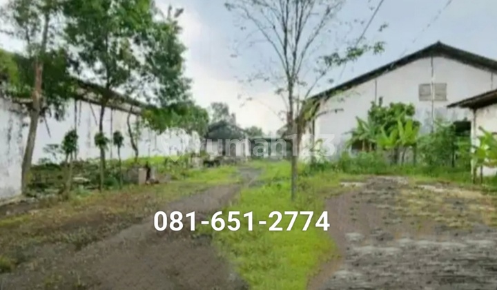 Pabrik di Raya Kletek Sidoarjo