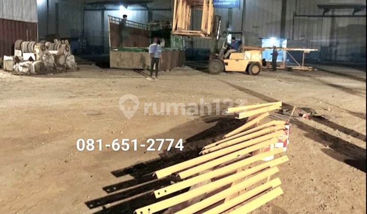Warehouse in Manyar Gresik