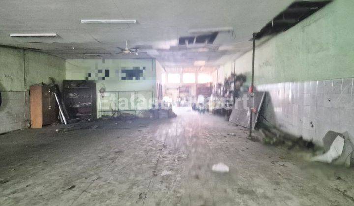 Disewakan ruang usaha strategis nol jalan raya Nginden 2