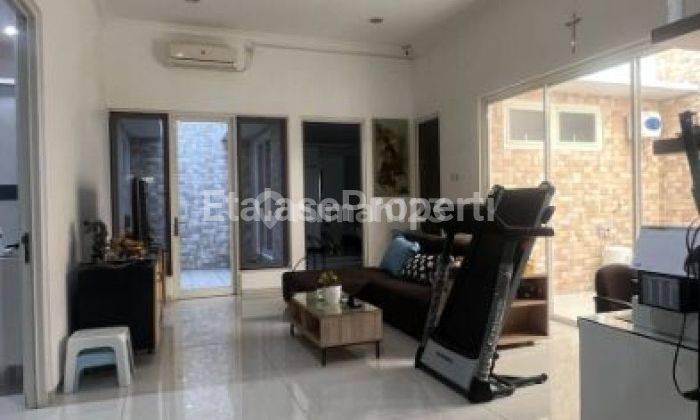 Jual Rumah 1lantai Full Furnish di Darmo Permai Timur Surabaya 2