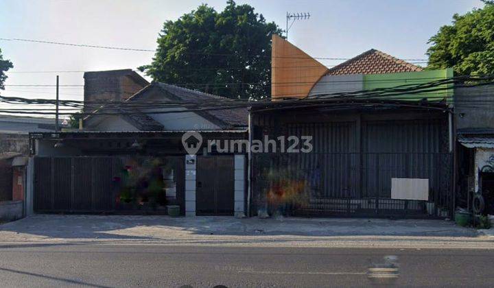 Dijual Rumah + Tempat Usaha di Nol Jalan Raya Mojokerto 1