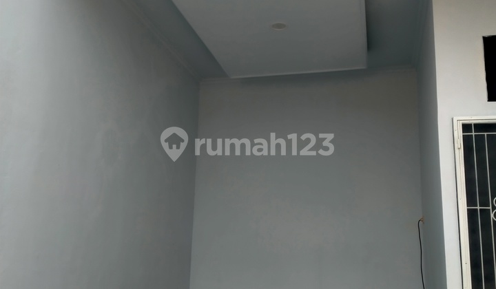 Rumah 2 Lantai Dekat Stasiun 2