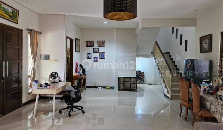 Di  Rumah Di Discovery Tangerang Selatan 2