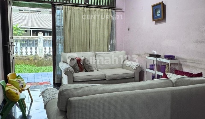 For Sale, Strategically Located and Comfortable House in Bintaro Jaya For Sale, Strategically Located and Comfortable House in Bintaro Jaya