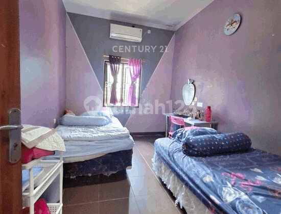 For Sale Serene 5-Bedroom House in a Strategic Location at Graha Bintaro