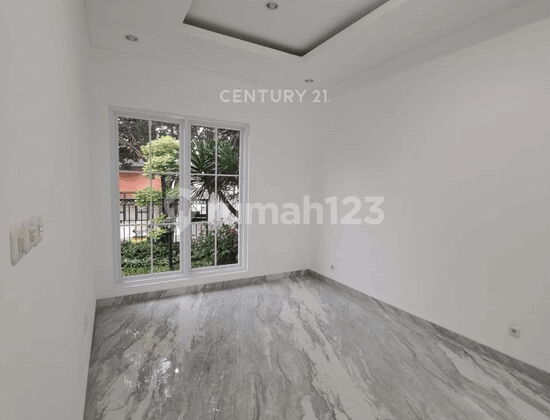 For Sale House in Bintaro Sector 9 Ready to Live in Luxury Attractive Price 2