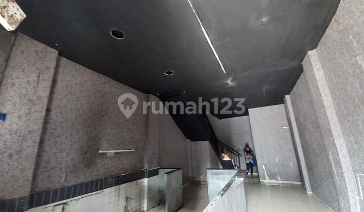 For Rent / For Sale Shop House in Depok, Margonda Square Complex Jl. Margonda Raya For Rent / For Sale Shop House in Depok, Margonda Square Complex Jl. Margonda Raya