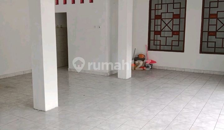 Shop House by the Road Near JEC Area Banguntapan 2