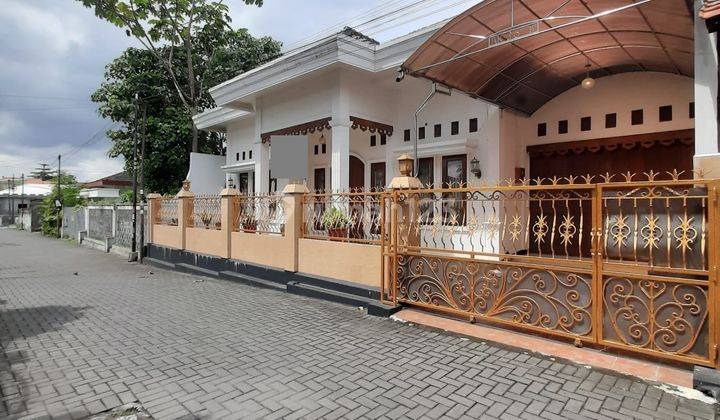 Rumah Semi Furnish di Jalan Kaliurang Dekat Ugm, Rs Sarjito  2