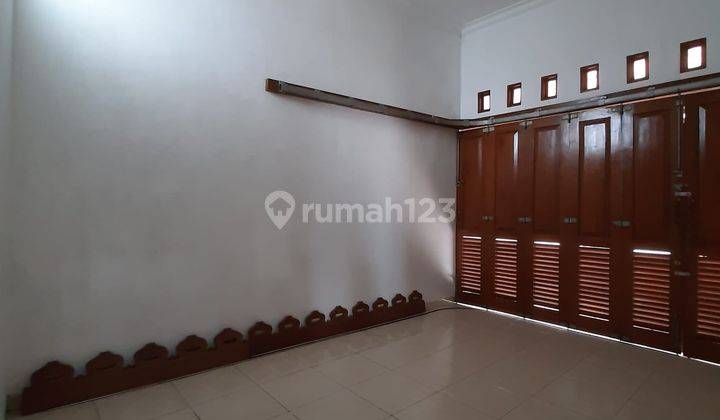 Rumah Semi Furnish di Jalan Kaliurang Dekat Ugm, Rs Sarjito  10