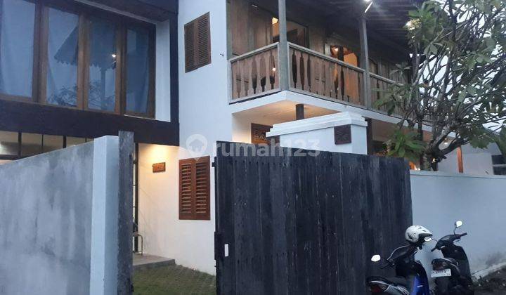 Rumah Tinggal Konsep Villa Nyaman Dan Tenang Dekat Ambarukmo Plaza Jogja 1