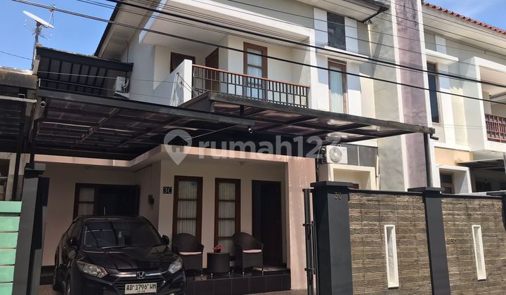 Rumah bagus siap huni lokasi di Condongcatur Sleman dalam ringroad dekat Pakuwon Mall