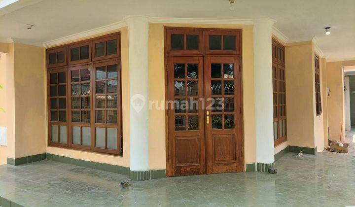 Rumah Besar Semifurnish Cocok Kantor/Keluarga Dekat Demangan Sleman