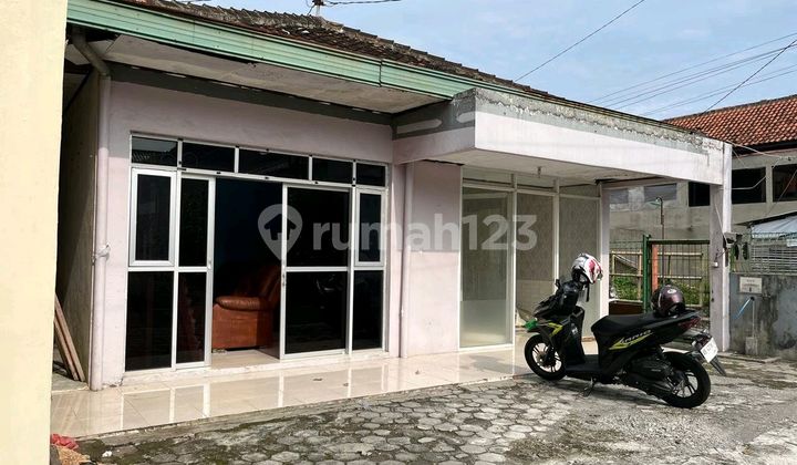 Hook House in the City Center of Mangku Street Suitable for Boarding Business, etc.