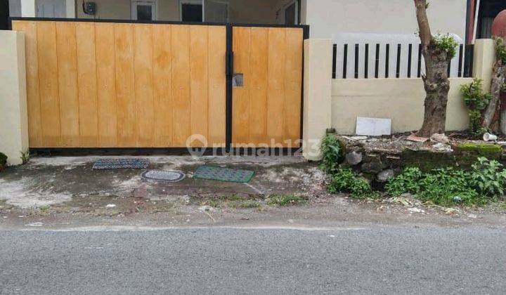 Rumah Minimalis Tengah Kota Dekat Mandala Krida 1