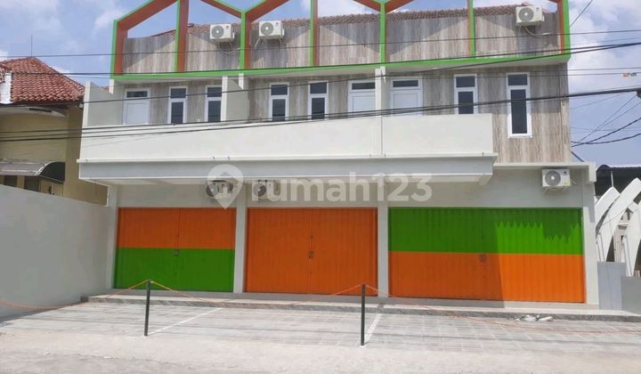 New Strategic Shop House Close to Seturan Area Jogja 1