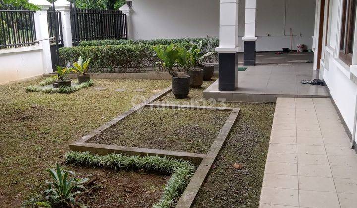 Dijual Rumah Dengan 5 Kamar Tidur Di Lingkungan Yang Teduh Dekat Stasiun Lrt  2