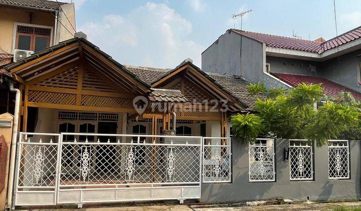 Dijual Rumah Dengan 4 Kamar Tidur Aman Dalam Komplek Di Ciputat Timur 1