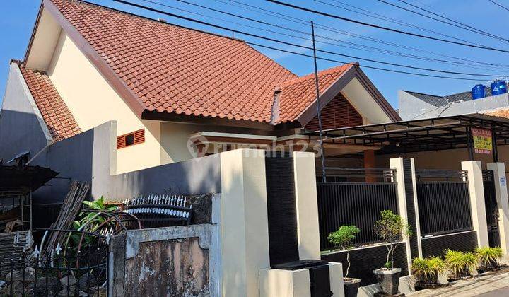 Dijual Rumah Siap Huni Dengan 4 Kamar Tidur Aman Tidak Banjir Lantai Marmer 2