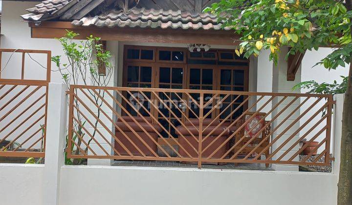 Dijual Rumah Dalam Komplek Dengan 3 Kamar Tidur Di Pamulang 1