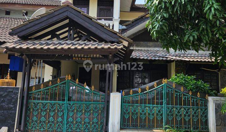 Dijual Rumah Dengan 3 Kamar Tidur Bonus Taman Dekat Universitas Pamulang 1