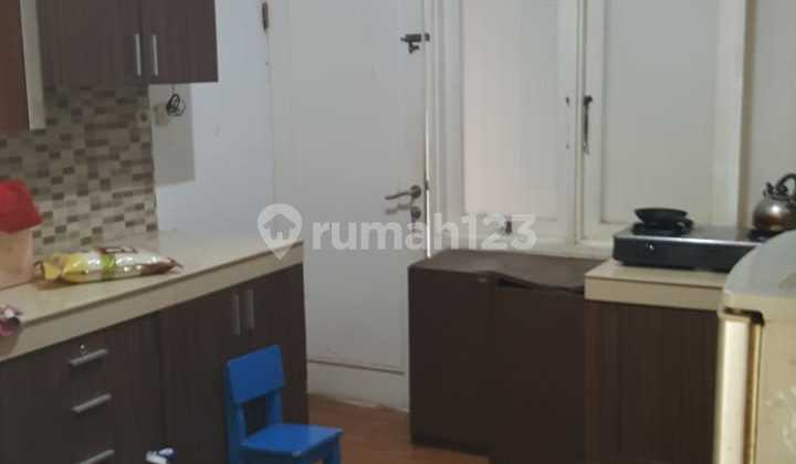 Rumah dengan Tanah yang Luas di Lingkungan Teduh, Pamulang 2