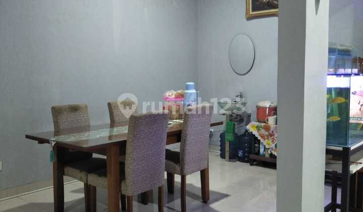 Rumah Cantik 2 Lantai 3 Kamar Tidur di Pamulang Rumah Cantik 2 Lantai 3 Kamar Tidur di Pamulang