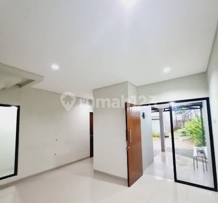 Rumah Cantik Terawat 2 Kamar Tidur Dekat Vila Dago Tol