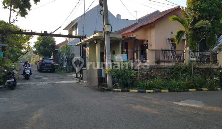 1-Story House in Sawangan Housing Complex 2