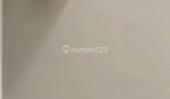 Dijual Rumah Baru Minimalis di Taman Ratu 2