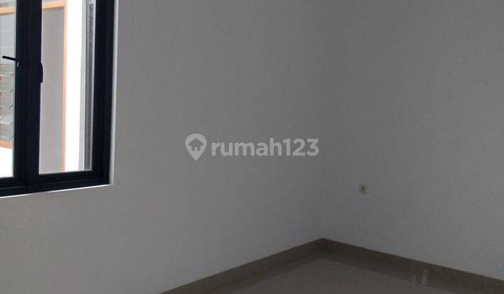 Dijual Rumah Baru Minimalis di Taman Ratu 2