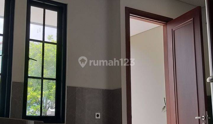 Rumah Minimalis Modern di Permata Buana 2