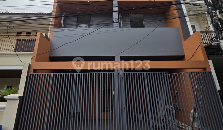 Dijual Rumah Baru Minimalist di Tanjung Duren Dijual Rumah Baru Minimalist di Tanjung Duren
