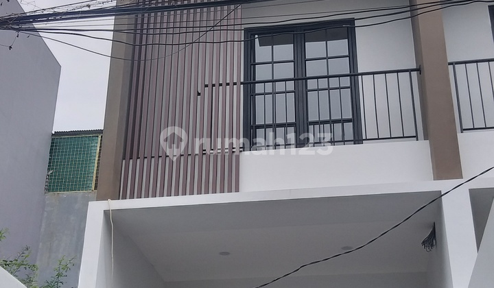 Dijual Rumah Baru Minimalis di Taman Ratu